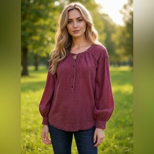 We The Free Beach Day Henley Distressed‎ Top